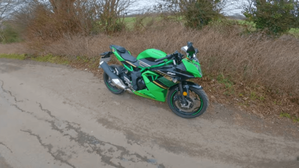 Can I Drive a 125cc Motorbike on a Car Licence in Ireland